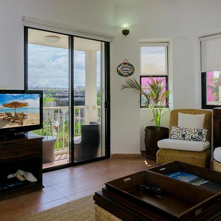 Royal Palms By Bvr Apartment Плая дел Кармен Екстериор снимка