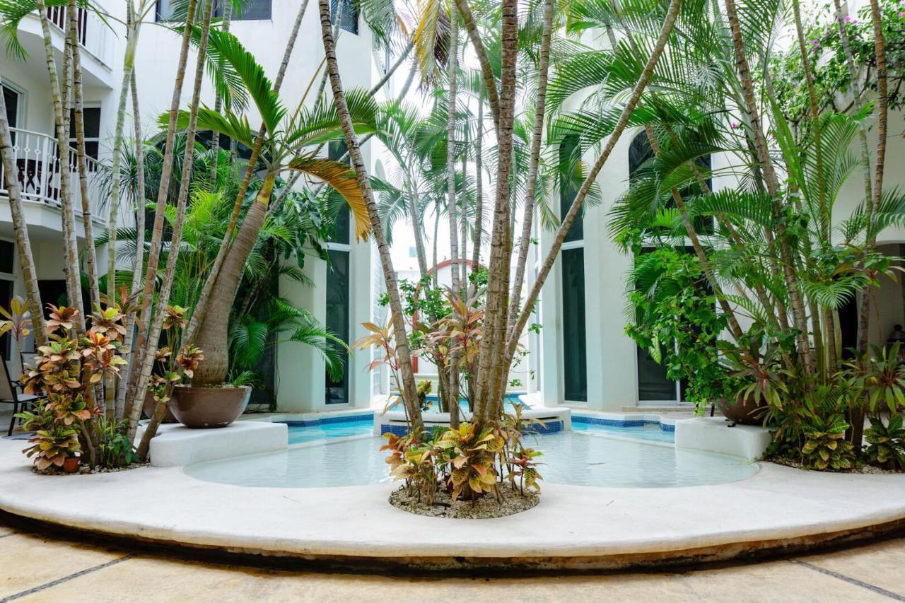 Royal Palms By Bvr Apartment Плая дел Кармен Екстериор снимка