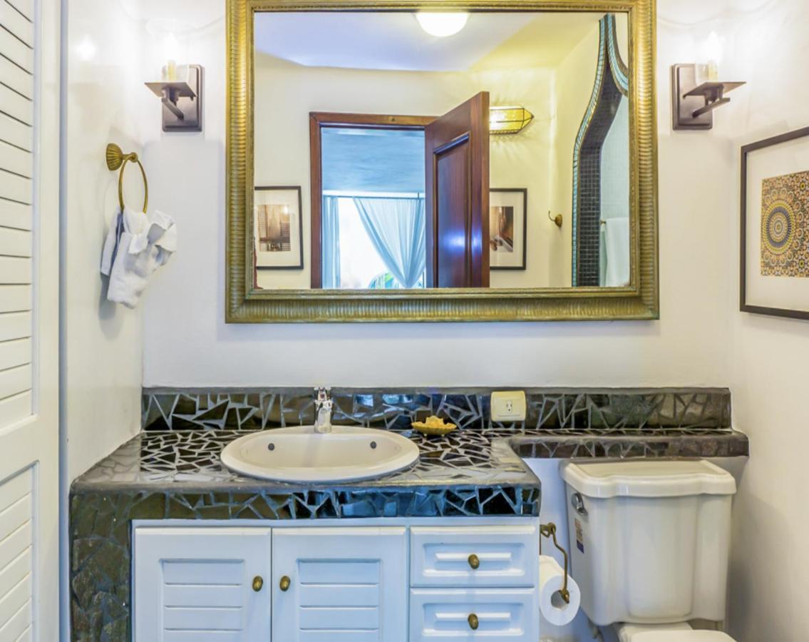 Royal Palms By Bvr Apartment Плая дел Кармен Екстериор снимка