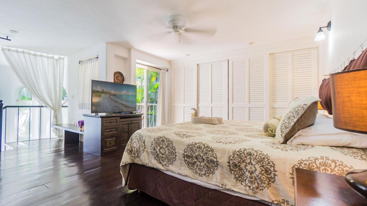 Royal Palms By Bvr Apartment Плая дел Кармен Екстериор снимка
