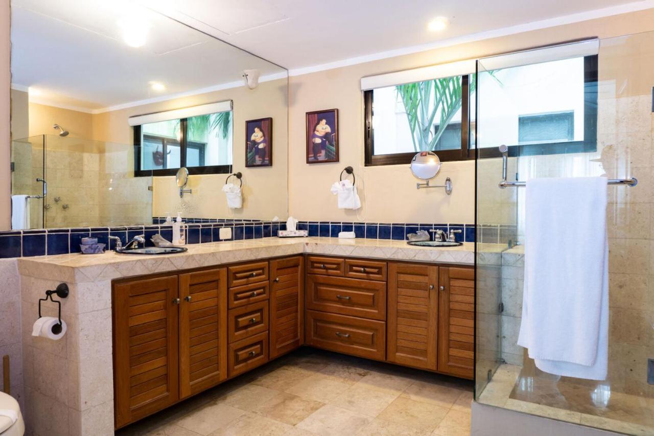 Royal Palms By Bvr Apartment Плая дел Кармен Екстериор снимка
