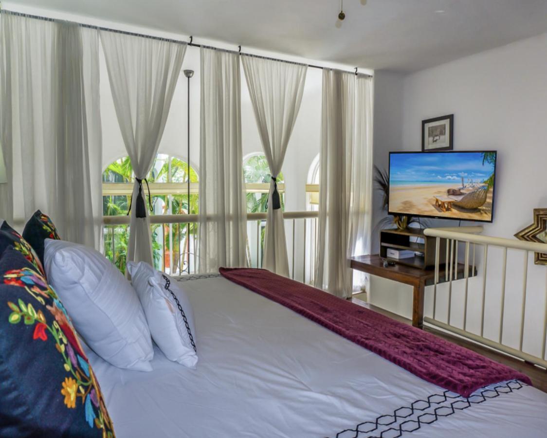 Royal Palms By Bvr Apartment Плая дел Кармен Екстериор снимка