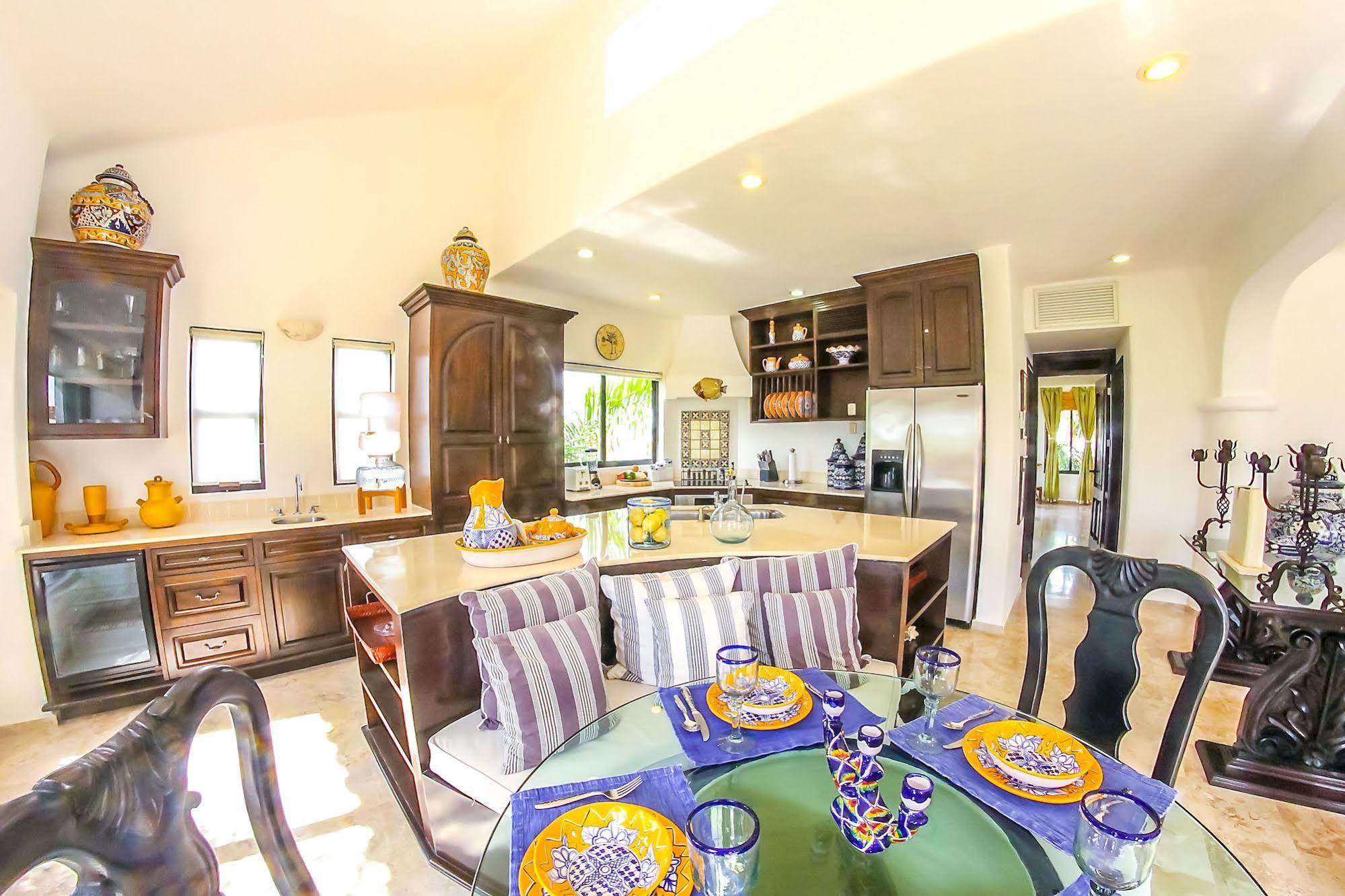 Royal Palms By Bvr Apartment Плая дел Кармен Екстериор снимка